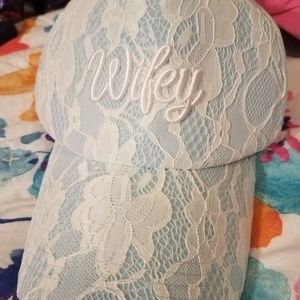 Betsey Johnson wife hat